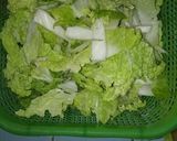 Foto langkah ke 2 dari resep Oseng sawi putih tahu kuning.