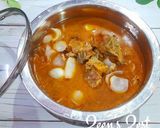 A picture of step 3 of Gosht Do Pyaza.