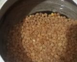 A picture of step 1 of Black chickpeas soup.