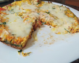 Foto del paso 5 de la receta: Tortilla de zanahoria y tomate con queso.