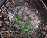 A picture of step 3 of Ridge gourd egg fry.