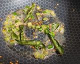 A picture of step 3 of Black chickpea masala.