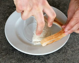 Foto del paso 2 de la receta: ⭐Café dalgona y empanadillas de chocolate / Recetas virales Tik Tok⭐
