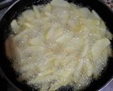 Foto del paso 3 de la receta Pinchitos de pechuga de pollo con patatas fritas y doble marinad
