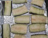 Foto langkah ke 1 dari resep Baked aubergine (Terong panggang tomat keju).