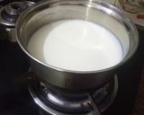 A picture of step 3 of Dalgona coffee.