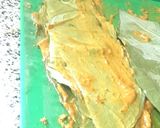 A picture of step 2 of Patra with Green Chutney.