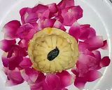 A picture of step 7 of Tender coconut (Malai) and rose dessert.