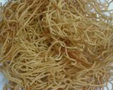 Hình bước làm 4 của món Mì xào giòn