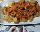 Foto langkah ke 7 dari resep Tahu Goreng Siram Sambel.