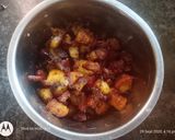 A picture of step 4 of Apple chutney.