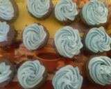 A picture of step 5 of Blueberry cupcakes.
