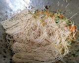 Foto langkah ke 4 dari resep Misoa Goreng.