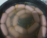 Foto langkah ke 7 dari resep Homemade Chicken Bratwurst.
