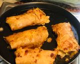 A picture of step 4 of Leftover Paratha & Sabji Spring Rolls.