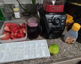 Foto del paso 2 de la receta: Bebida de flor de Jamaica, patilla y fresa