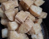 Foto langkah ke 2 dari resep Tahu Masak kemangi.