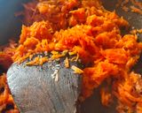 A picture of step 2 of Gajar halva.