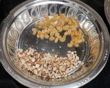 சிகப்பு அவல் லட்டு (Flattened rice laddu recipe in tamil) ரெசிபி ஸ்டேப் 1 புகைப்படம்