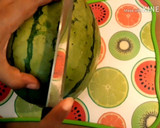 Foto del paso 4 de la receta: Gelatina con frutas encapsuladas en una sandía