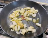 Une image de l'étape 6 de Poulet au curry,gingembre et amandes.