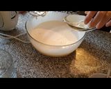 Foto del paso 6 de la receta Bizcocho de Chocolate (extra húmedo y esponjoso)