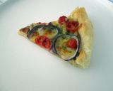 Foto del passaggio 5 della ricetta Torta Salata con Pomodorini Cipolle e Mozzarelline