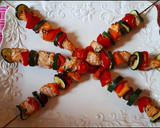Foto del paso 2 de la receta: Brochetas de salmón al grill con verduras