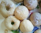 A picture of step 2 of My fluffy donuts.