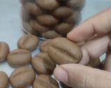 Foto langkah ke 5 dari resep Coffee Bean Cookies.