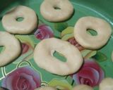 Foto langkah ke 4 dari resep Donat kentang.