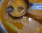 मेदुवडा सांभार चटणी (Medu Vada Sambar Chutney Recipe In Marathi) रेसिपी स्टेप 6 फोटो 