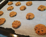Foto del paso 7 de la receta: Galletas de Mantequilla de Cacahuete y Chocolate🥜🍪🍫