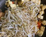 Foto langkah ke 5 dari resep Tumis Tauge Tahu.