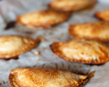 Foto del paso 7 de la receta: Empanadillas al horno con pollo y tomate