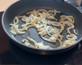 Foto del paso 1 de la receta: Garbanzos fritos con chorizo