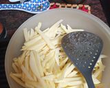 Foto del paso 2 de la receta: Chuletas lacadas a la barbacoa con papas fritas