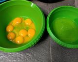Foto langkah ke 1 dari resep Marmer cake ala law thomaz.