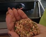 A picture of step 3 of Sprouts cutlet.