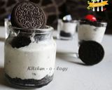 A picture of step 3 of Oreo Glass Cheesecake.
