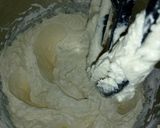 Φωτογραφία βήματος 2 της συνταγής Κέικ βανίλιας με σταγόνες σοκολάτας