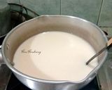 Foto langkah ke 1 dari resep Turmenic Latte/Golden Milk/Masala Haldi Doodh.