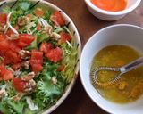 Foto del paso 3 de la receta Ensalada de escarola y granada con vinagreta de cúrcuma