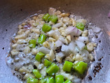 वाग्यांच भरीत (Vangyach Bharit Recipe In Marathi)