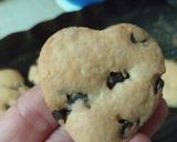 Foto del paso 3 de la receta: Cookies  De Masa Con Aceite Y Chips De Chocolate