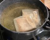 A picture of step 2 of Japanese Tonjiru (Non-halal).