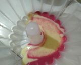 Foto langkah ke 5 dari resep Puding Roti Tawar Merah Putih.