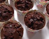 Foto langkah ke 7 dari resep Choco Muffin.