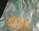 A picture of step 6 of Cheese masala paneer pizza.