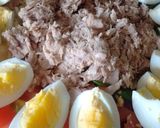 Foto del paso 3 de la receta: Ensalada súper fresca de verduras, paltas, atún y queso dambo